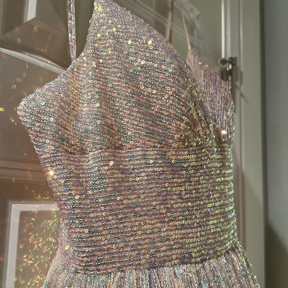 Beautiful Sherri Hill gown style# 54261. Size 2. - Picture 12 of 15